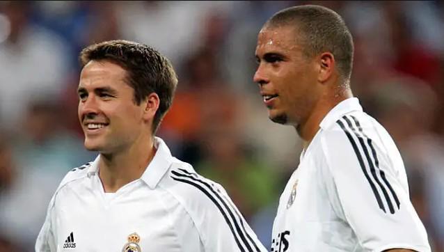 效力于国际 效力于国际